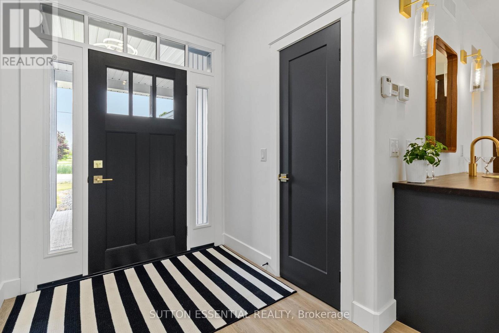 3 Montana Way, Augusta, Ontario  K6V 5T2 - Photo 7 - X12249305