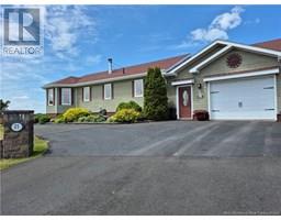 25 Bayshore Drive, Bathurst, New Brunswick