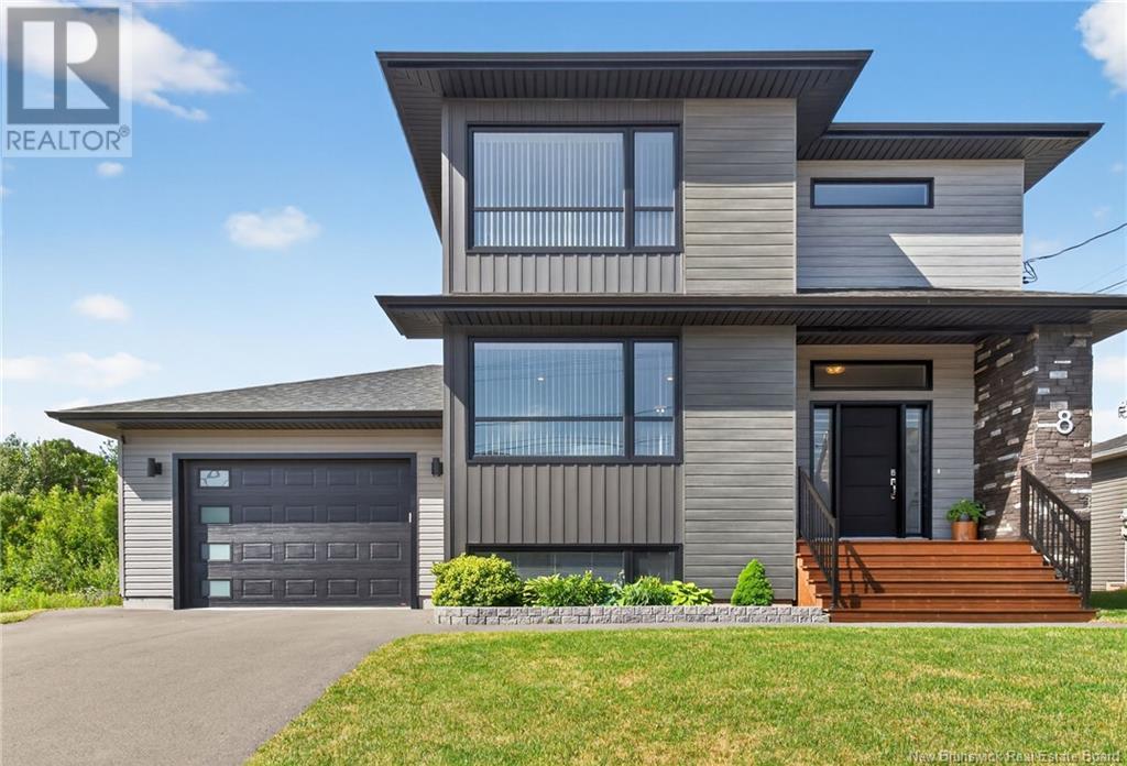 Property at 8 Opal Court image 1