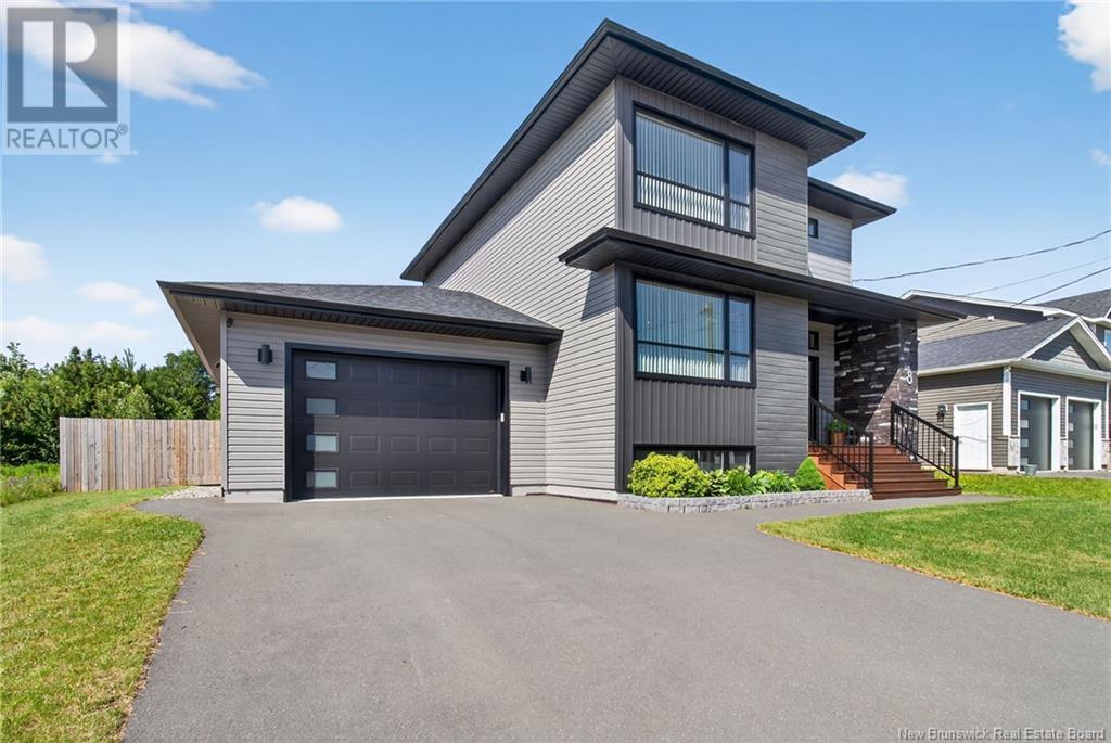 Property at 8 Opal Court image 2