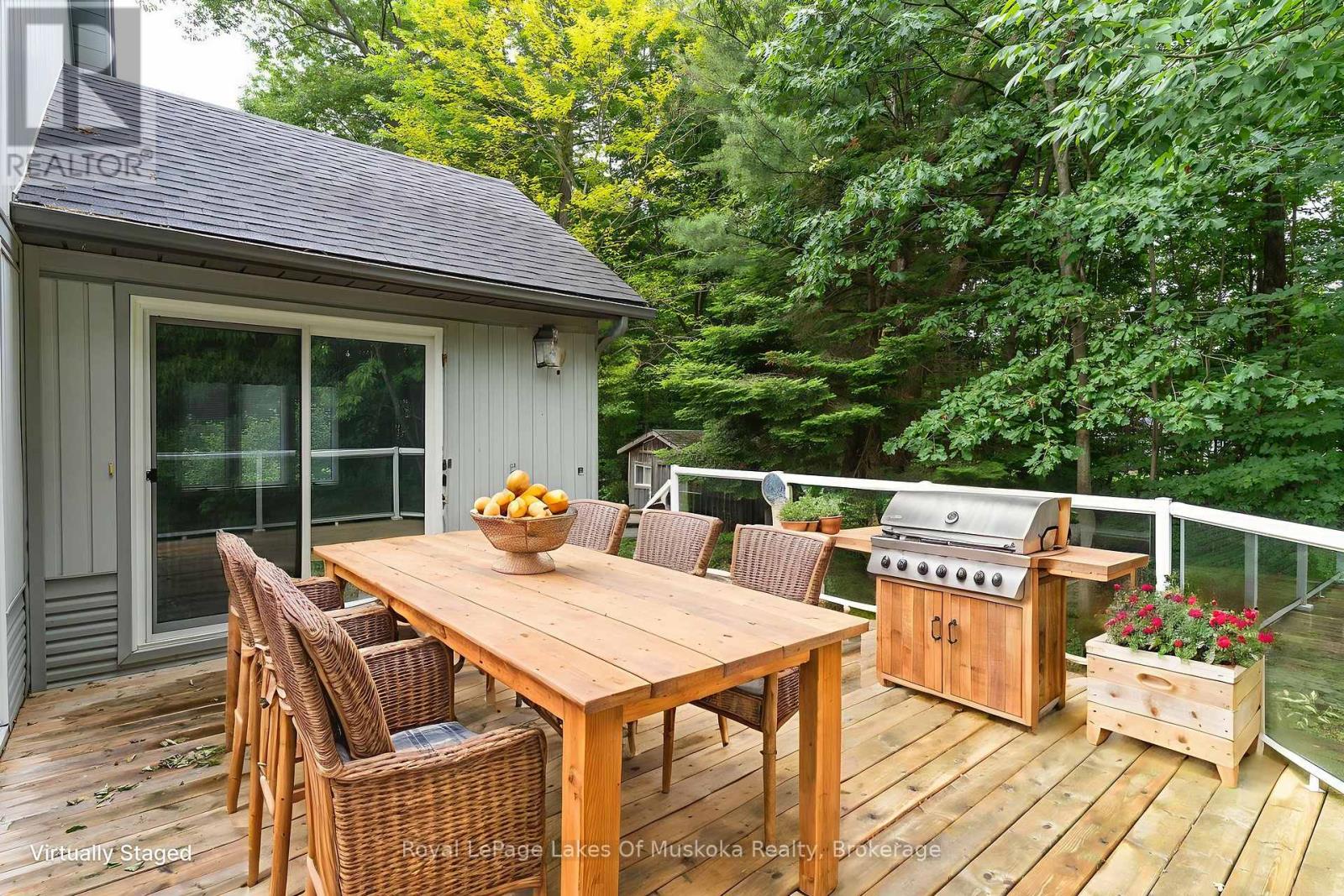25 Stonehedge Close, Gravenhurst, Ontario  P1P 1Y7 - Photo 14 - X12249286