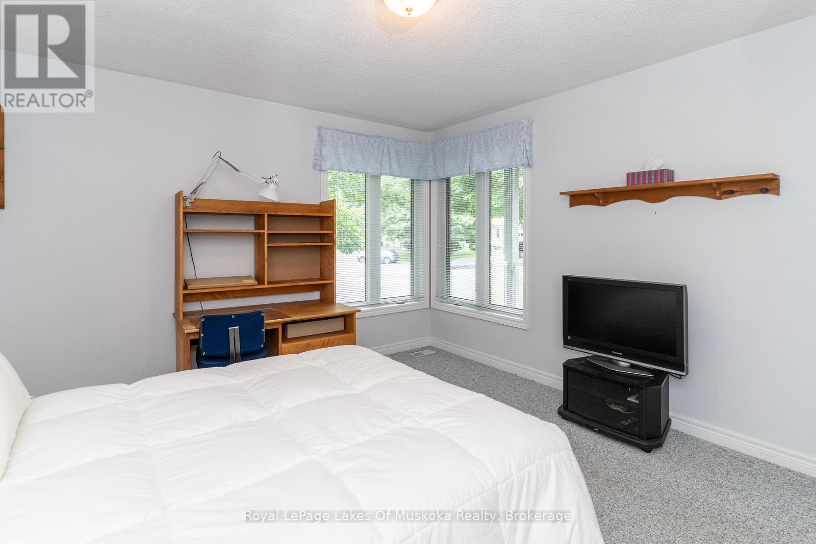 25 Stonehedge Close, Gravenhurst, Ontario  P1P 1Y7 - Photo 28 - X12249286