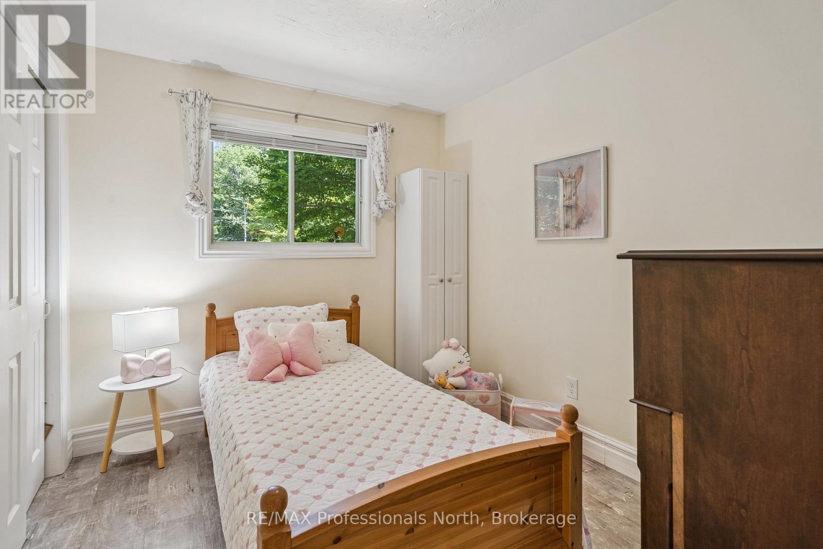 504 South Waseosa Lake Road, Huntsville, Ontario  P1H 2N5 - Photo 22 - X12249335