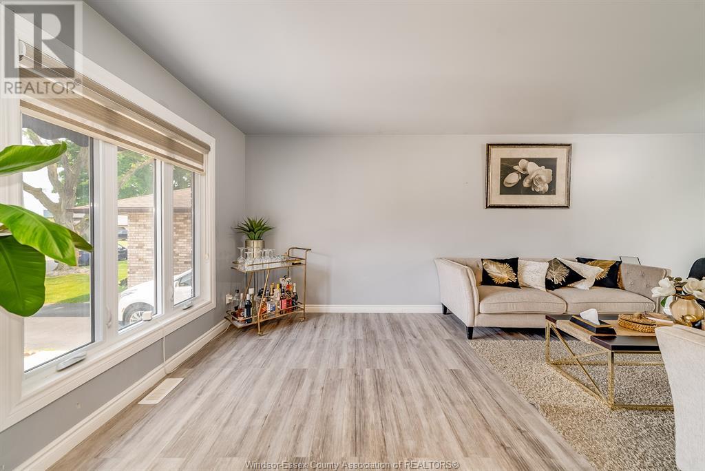 Property at 3169 CLEMENCEAU BOULEVARD image 5