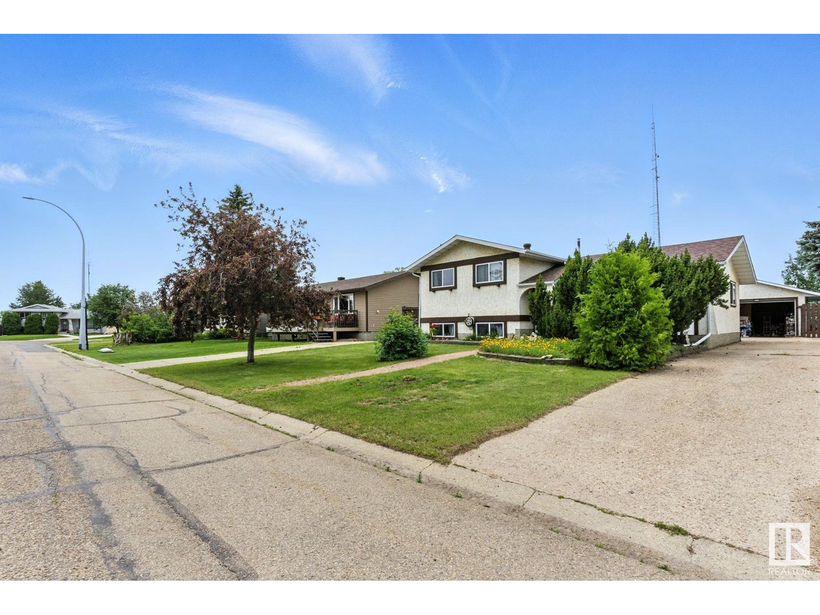 9608 98a St, Morinville, Alberta  T8R 1H2 - Photo 2 - E4444660