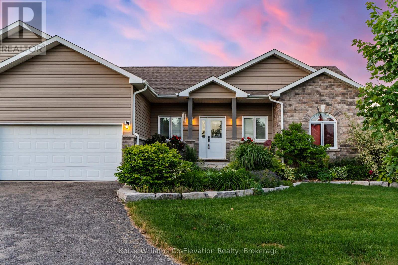 53 Boyd Crescent, Oro-Medonte, Ontario  L0K 1N0 - Photo 3 - S12135404