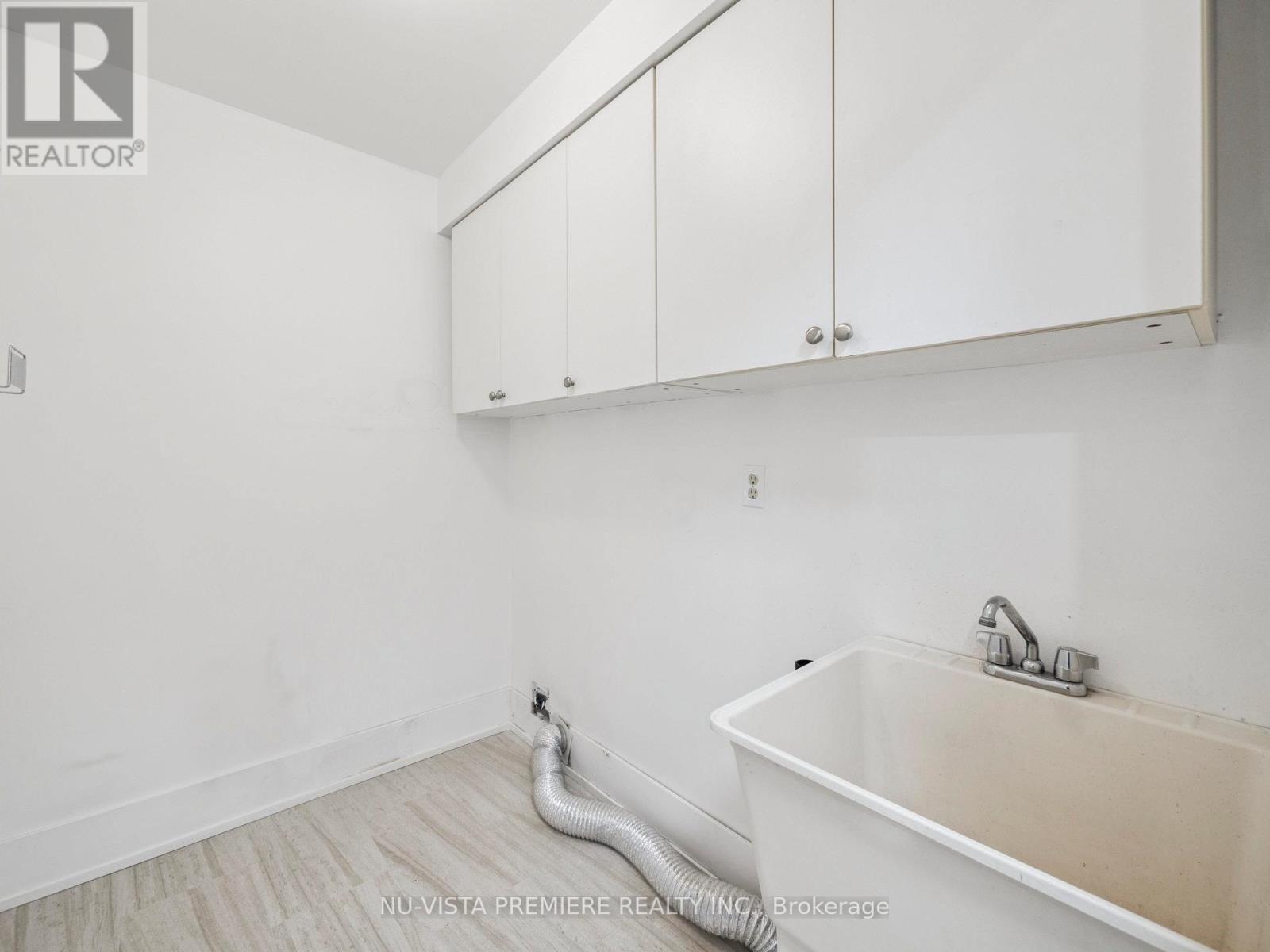 5 Mendys Forest, Aurora, Ontario  L4G 5A4 - Photo 22 - N12249437
