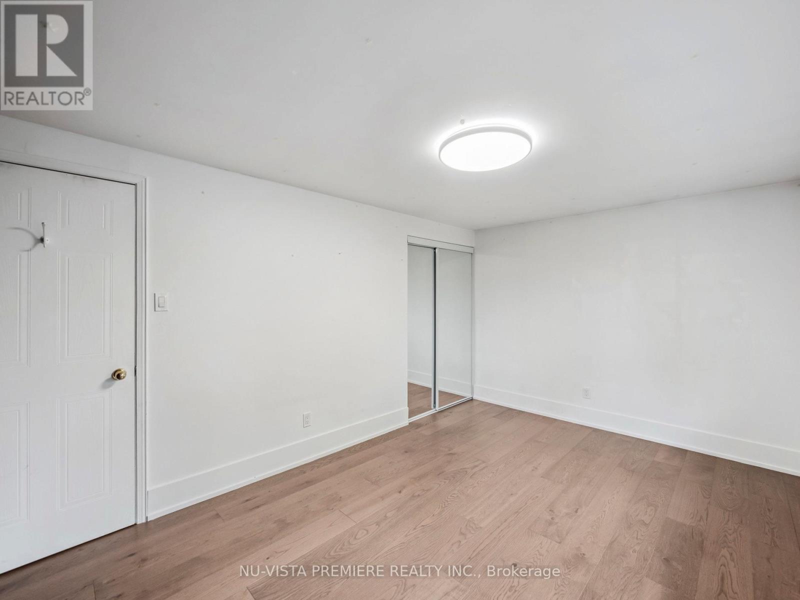 5 Mendys Forest, Aurora, Ontario  L4G 5A4 - Photo 23 - N12249437