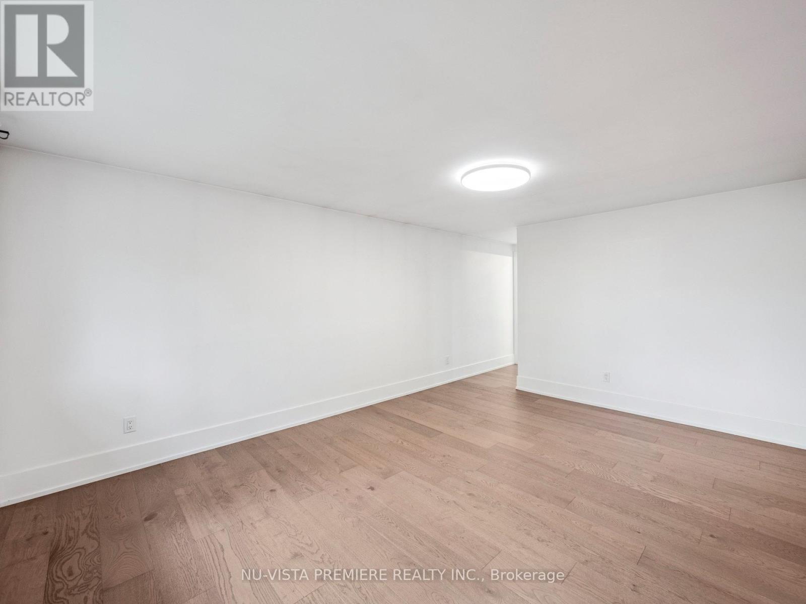 5 Mendys Forest, Aurora, Ontario  L4G 5A4 - Photo 27 - N12249437