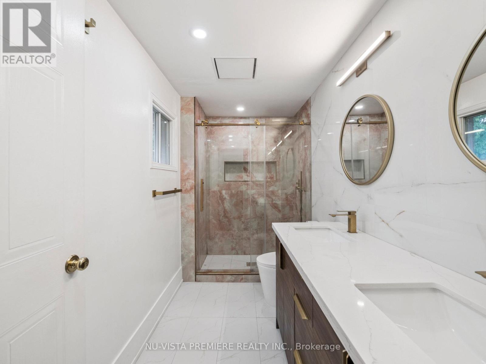 5 Mendys Forest, Aurora, Ontario  L4G 5A4 - Photo 33 - N12249437