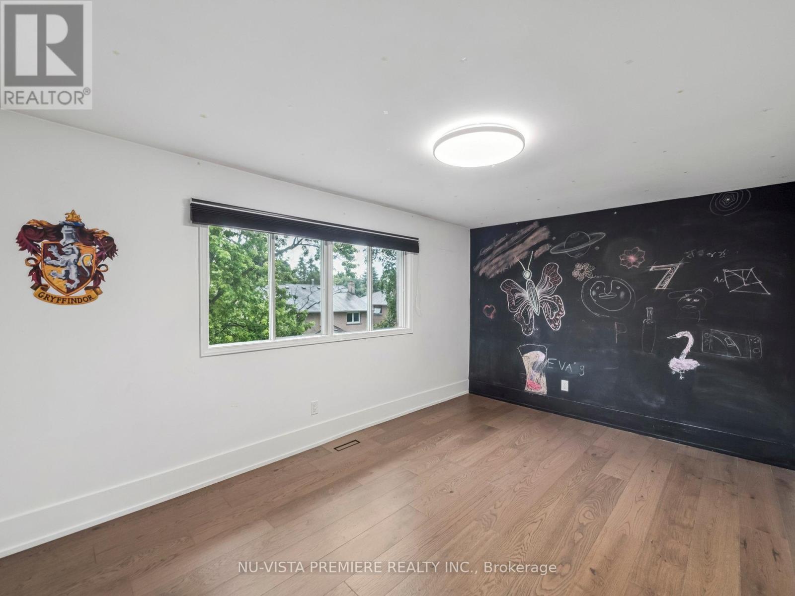 5 Mendys Forest, Aurora, Ontario  L4G 5A4 - Photo 35 - N12249437
