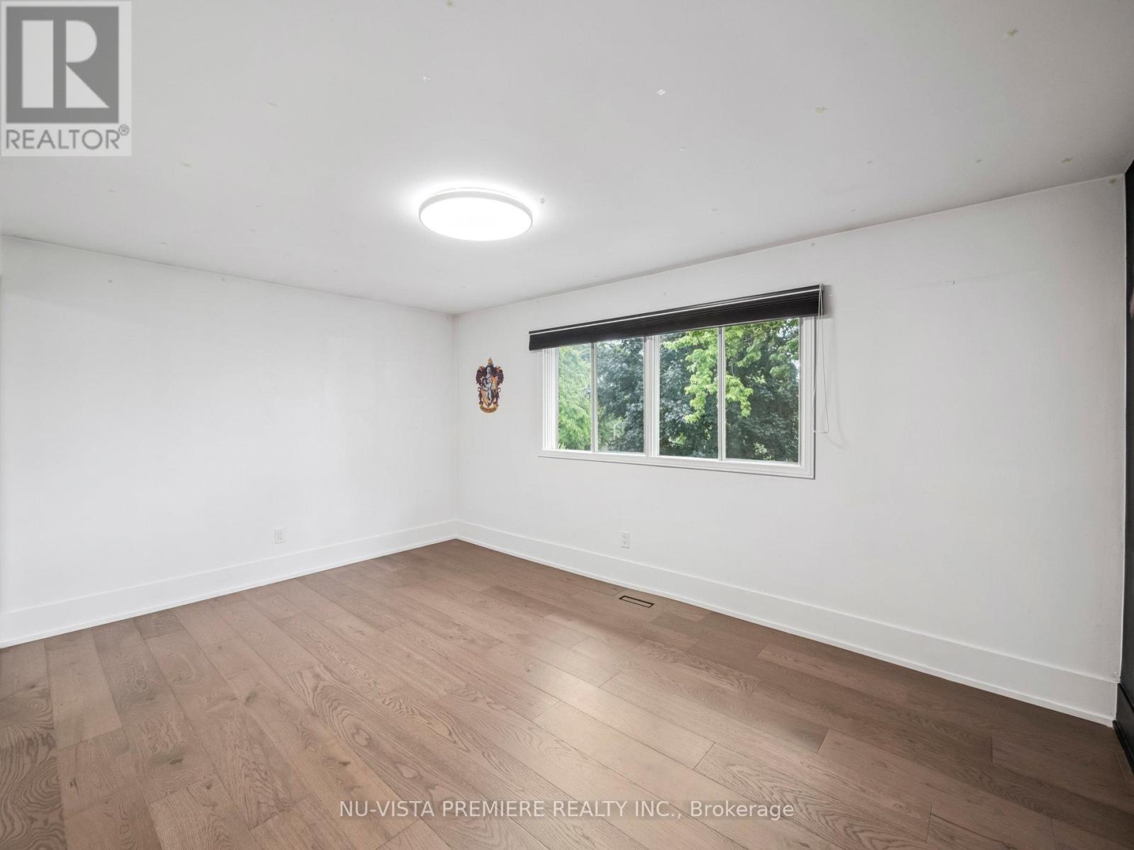 5 Mendys Forest, Aurora, Ontario  L4G 5A4 - Photo 36 - N12249437