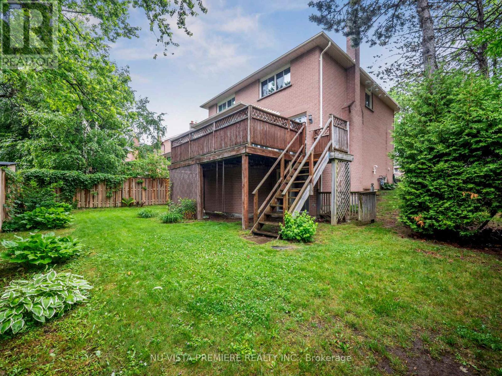 5 Mendys Forest, Aurora, Ontario  L4G 5A4 - Photo 41 - N12249437