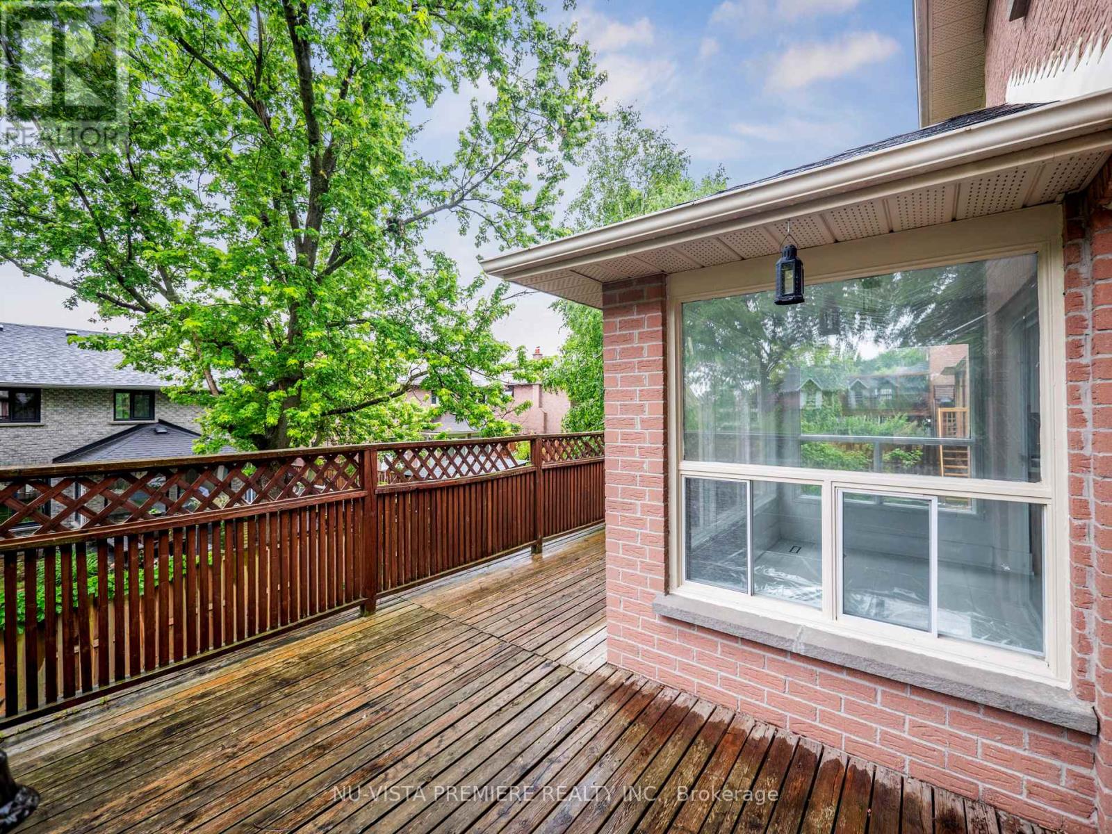 5 Mendys Forest, Aurora, Ontario  L4G 5A4 - Photo 46 - N12249437