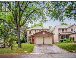 5 MENDYS FOREST, Aurora, Ontario
