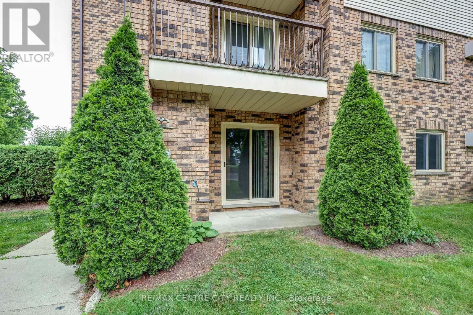 118 - 440 Wellington Street, St. Thomas, Ontario  N5R 5X5 - Photo 3 - X12249381