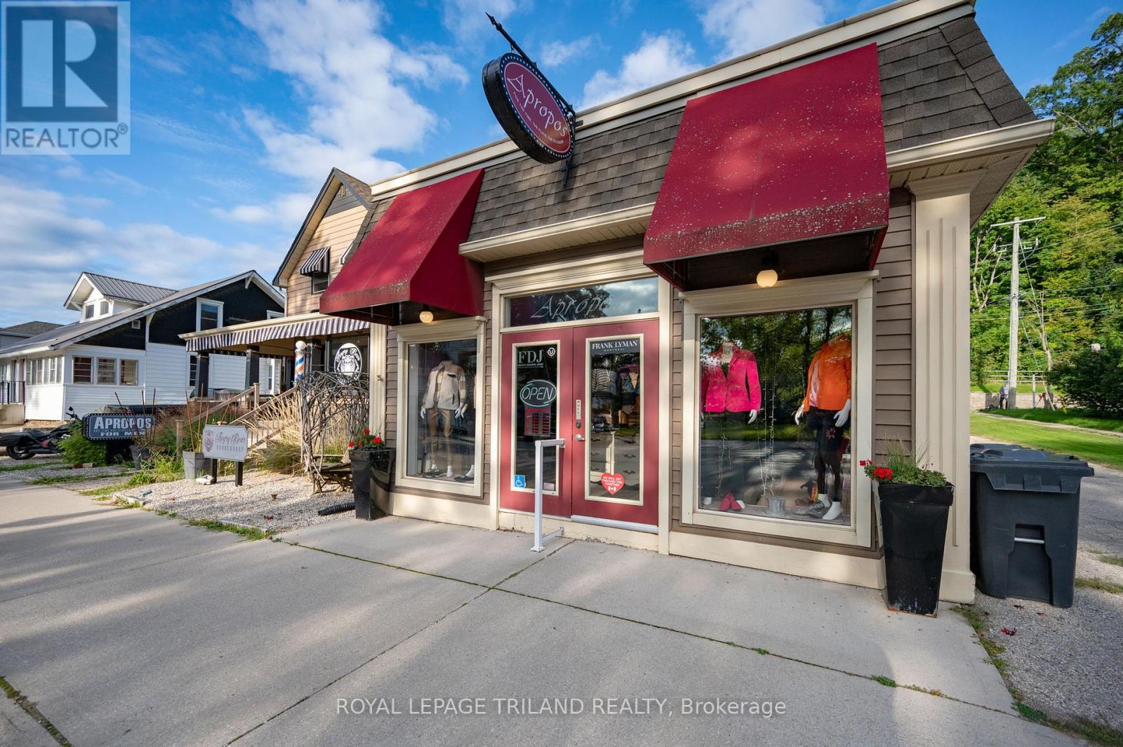227 Colborne Street, Central Elgin, Ontario  N5L 1C2 - Photo 3 - X12249455