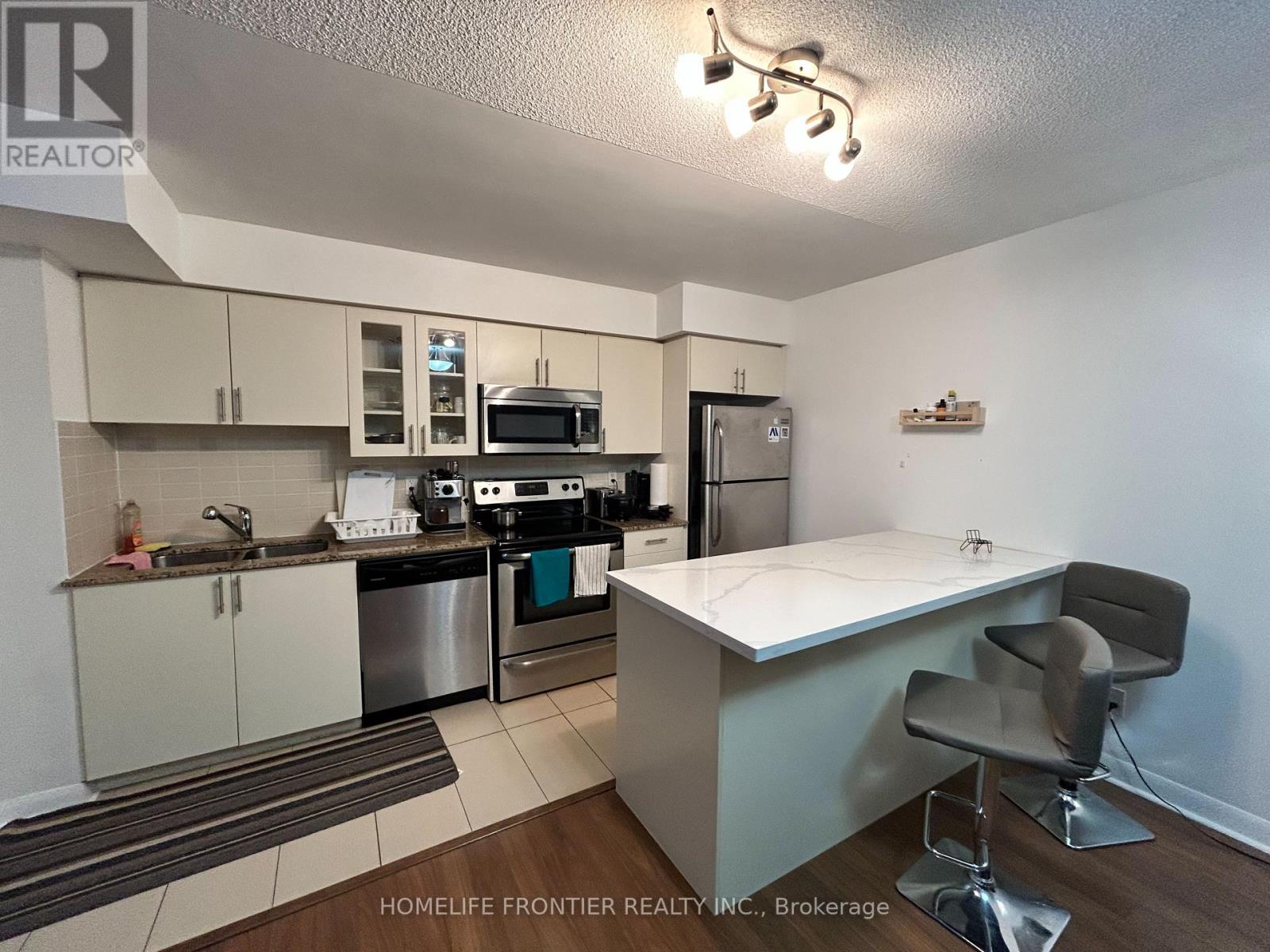 Property at 202 - 75 NORMAN BETHUNE AVENUE image 5