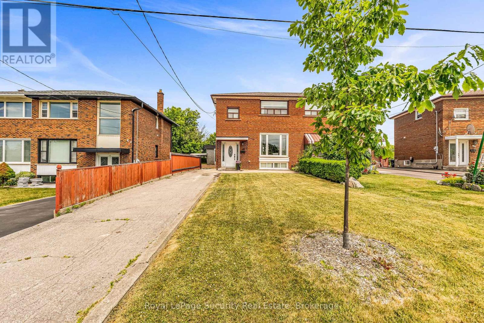 Property at 23 TALENT CRESCENT image 1