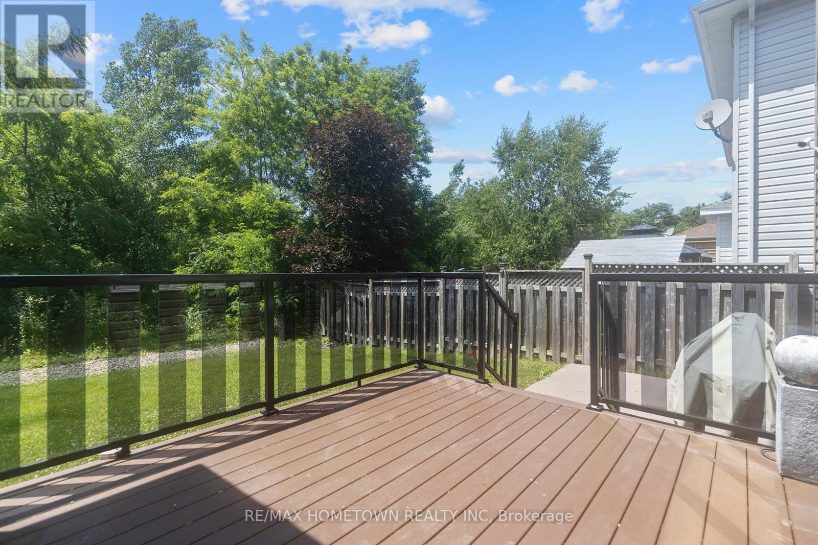 1020 Crestwood Drive, Brockville, Ontario  K6V 7N1 - Photo 20 - X12249440