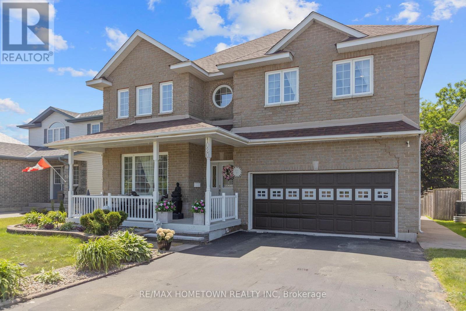 Property at 1020 CRESTWOOD DRIVE image 3