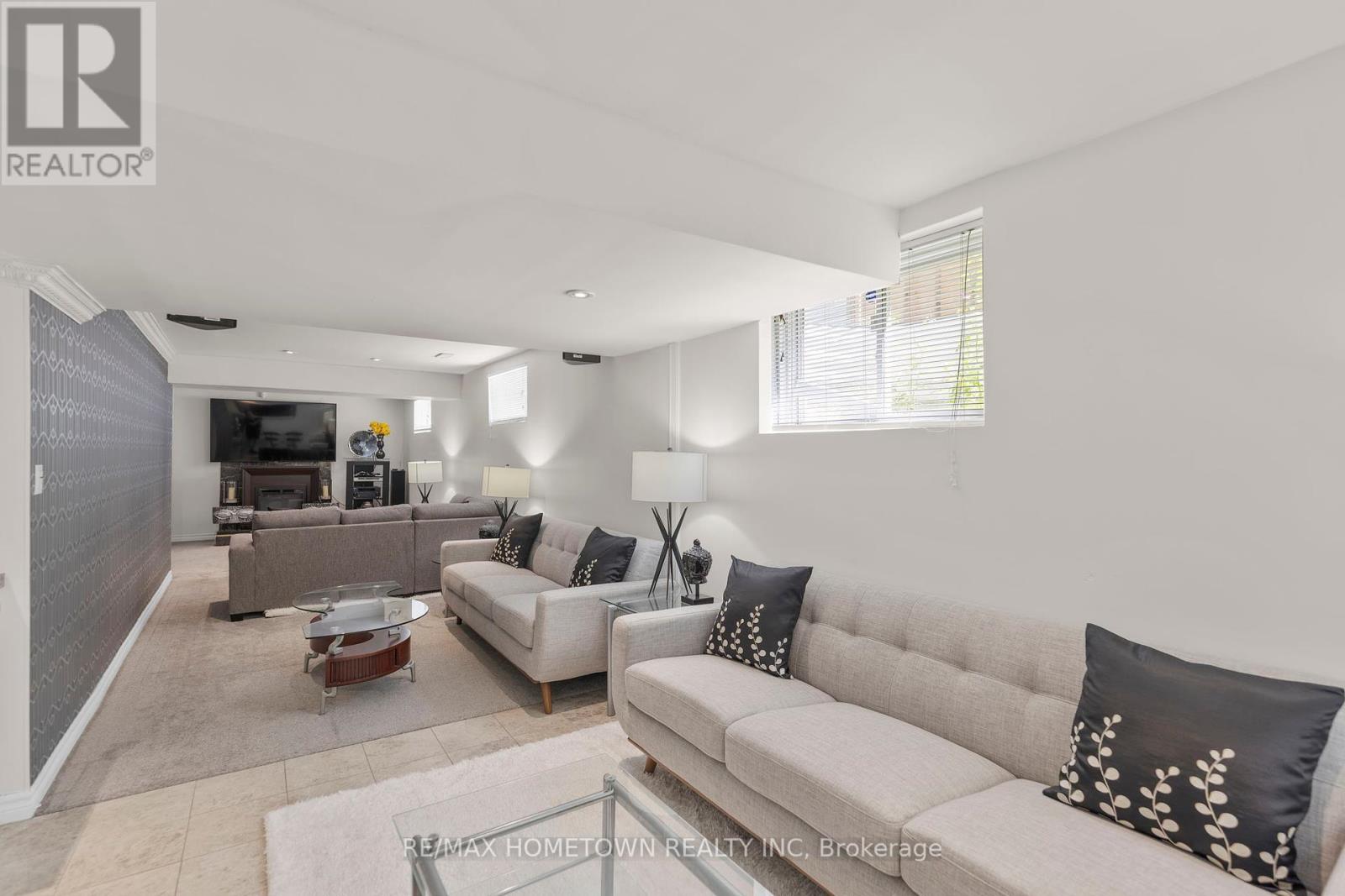 1020 Crestwood Drive, Brockville, Ontario  K6V 7N1 - Photo 41 - X12249440