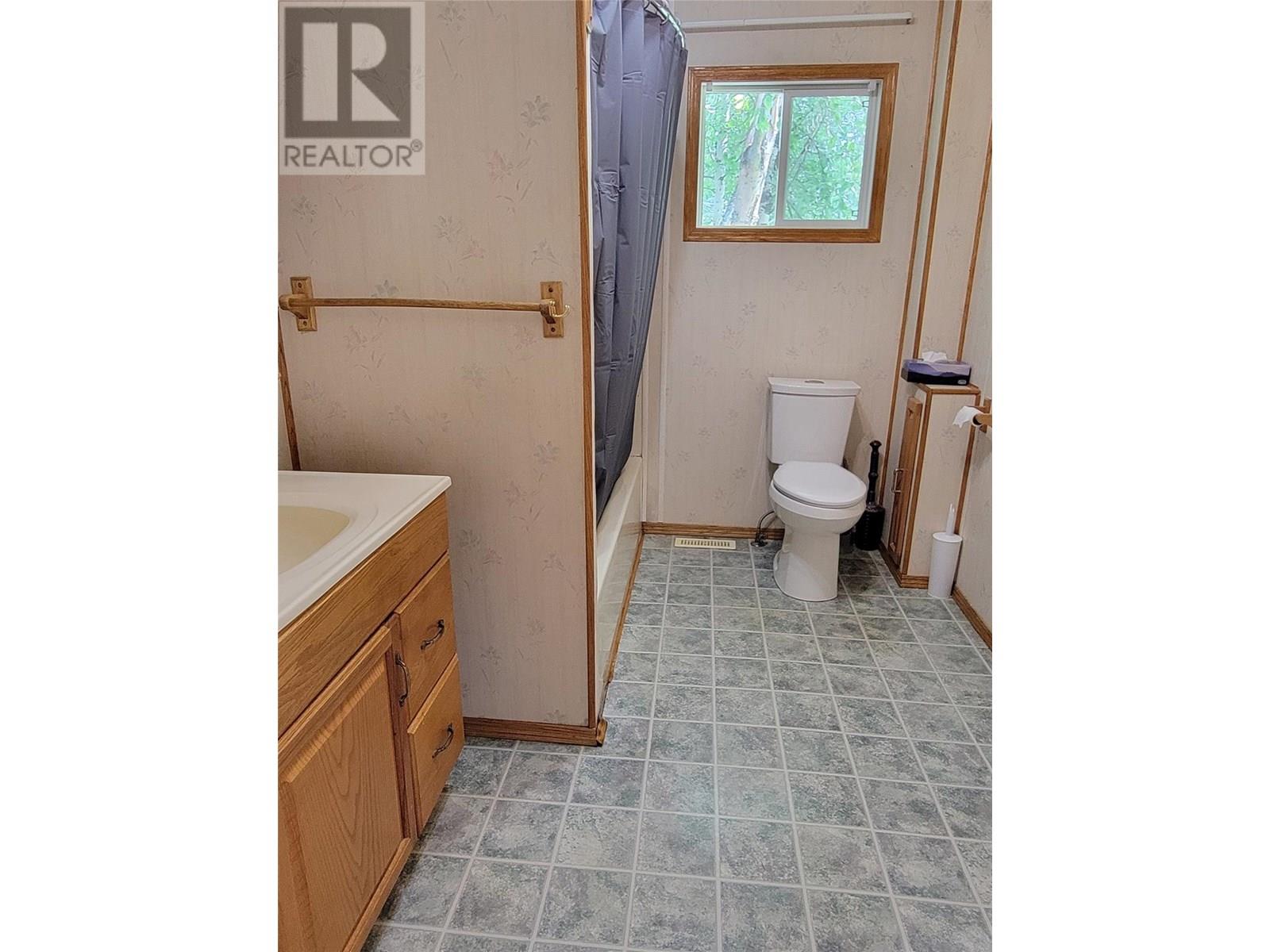 6780 Mead Road, Jaffray, British Columbia  V0B 1T0 - Photo 22 - 10353744