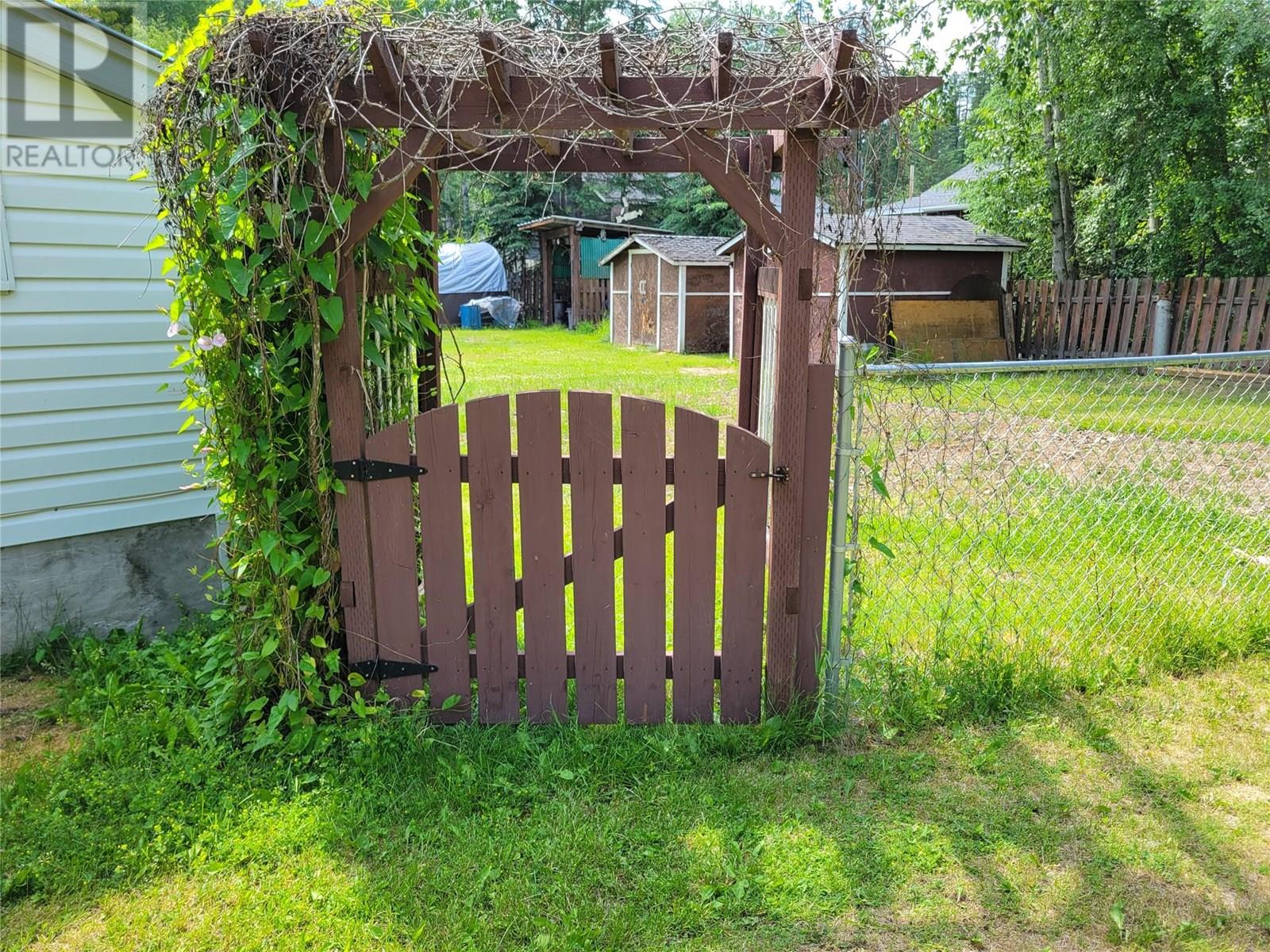 6780 Mead Road, Jaffray, British Columbia  V0B 1T0 - Photo 15 - 10353744