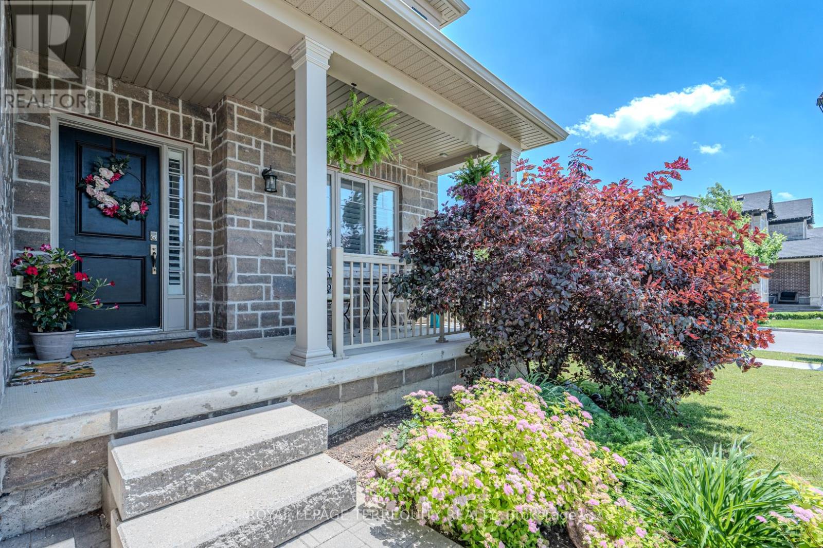 Property at 40 BLUE RIBBON WAY image 3