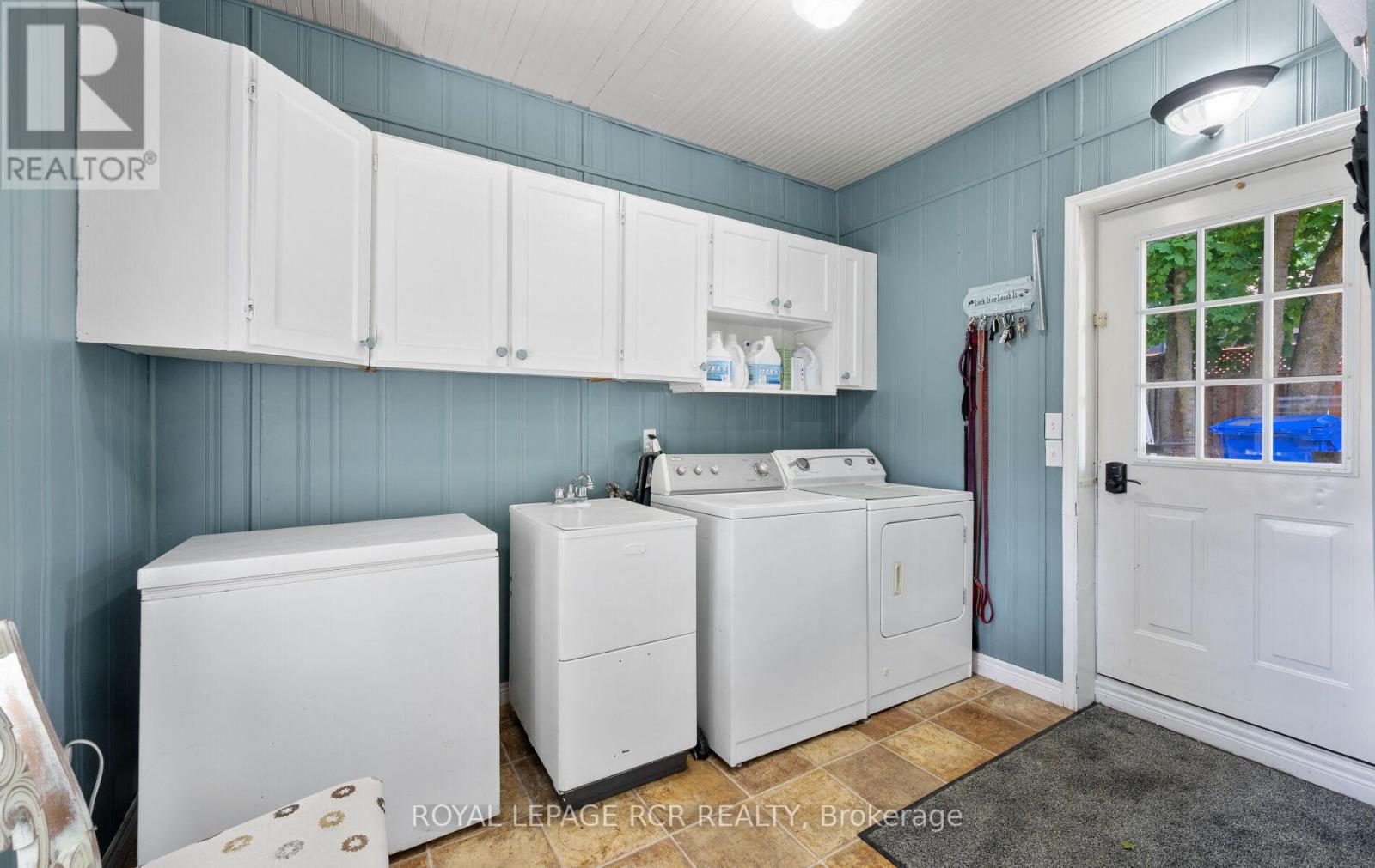 20 Main Street N, East Luther Grand Valley, Ontario  L9W 5S7 - Photo 23 - X12249334