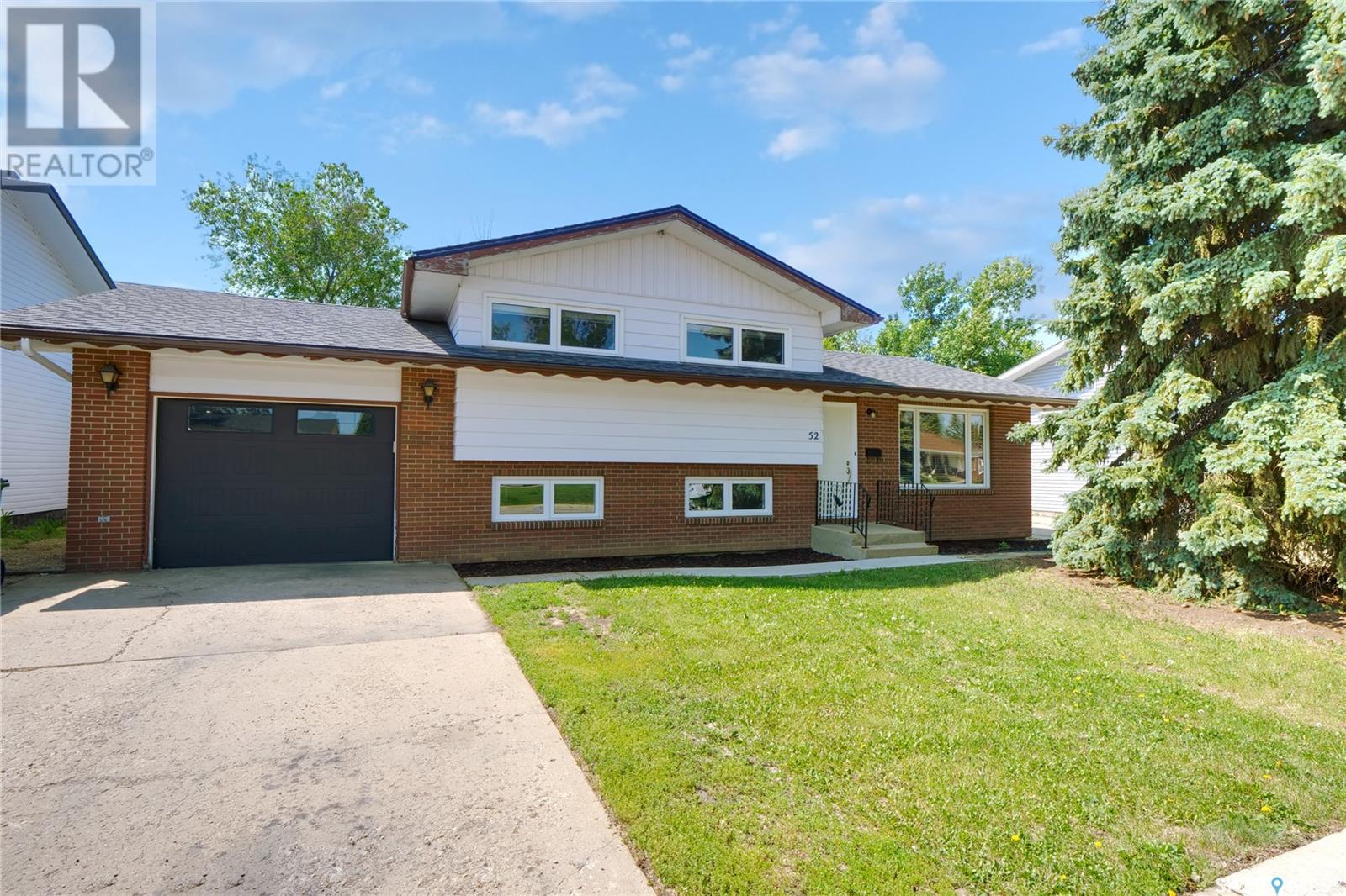 Property at 52 Aster CRESCENT image 1