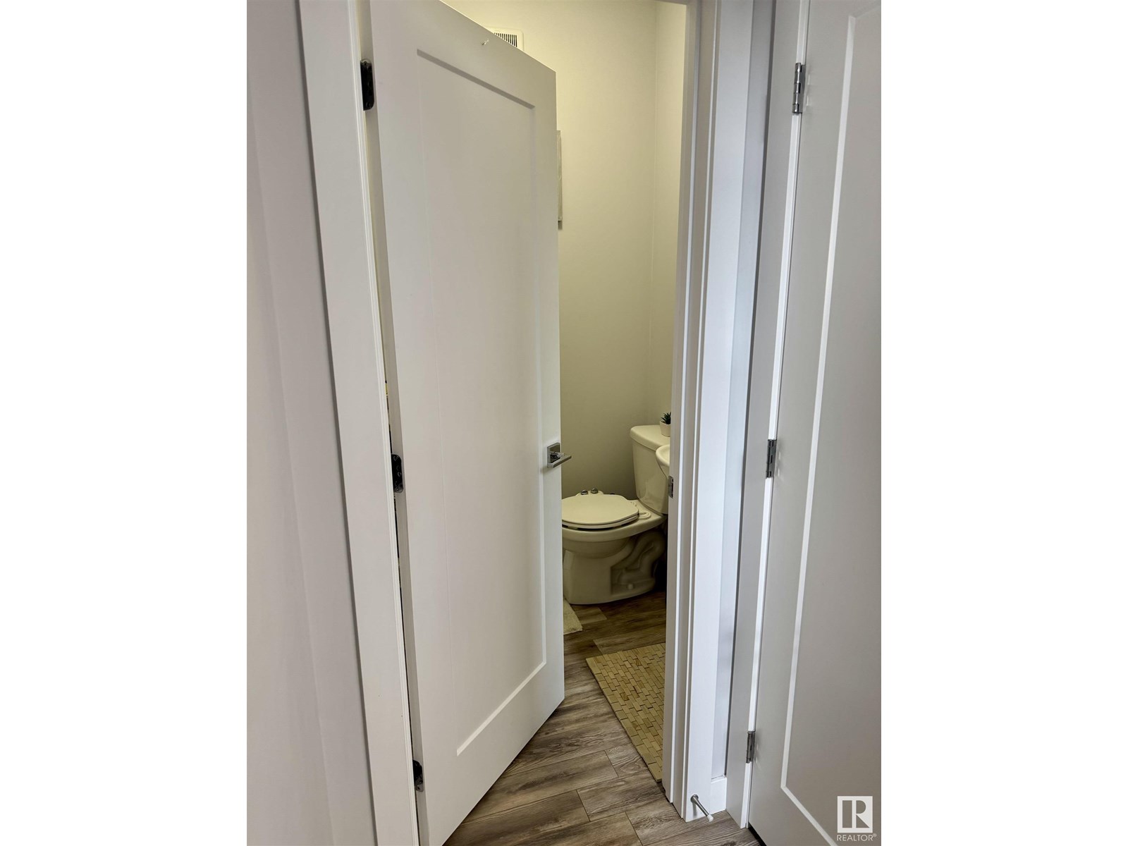 Property at #8 14715 125 ST NW image 4