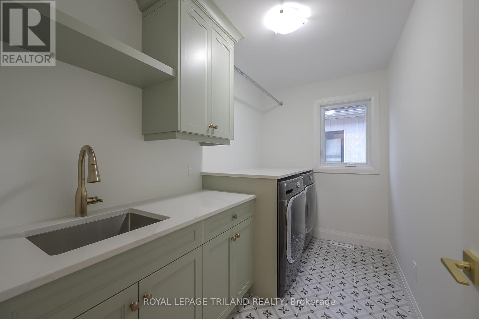 4038 Ayrshire Avenue, London South, Ontario  N6P 0H7 - Photo 29 - X12249551