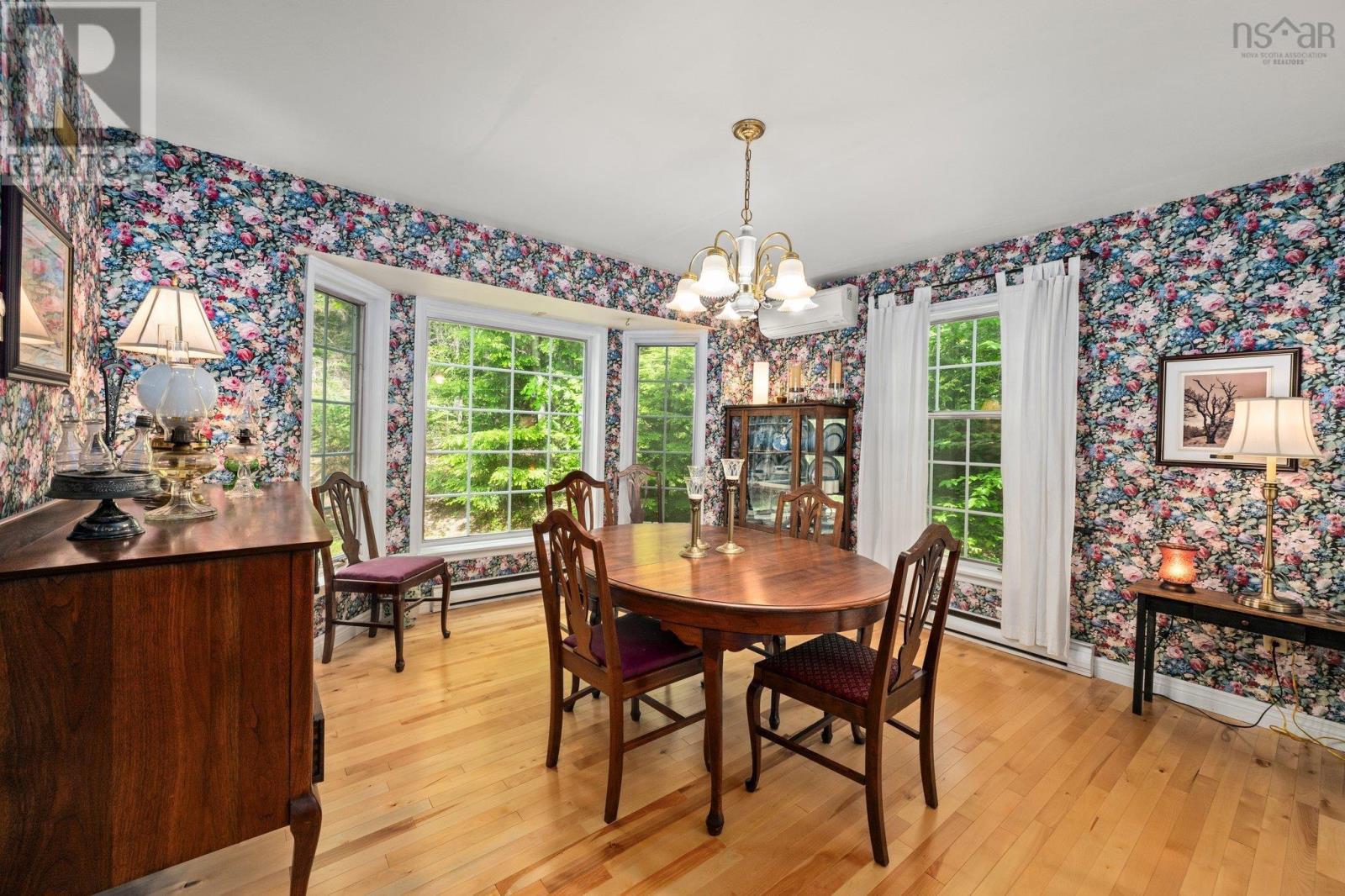 Property at 1 Cedarwood Court image 5