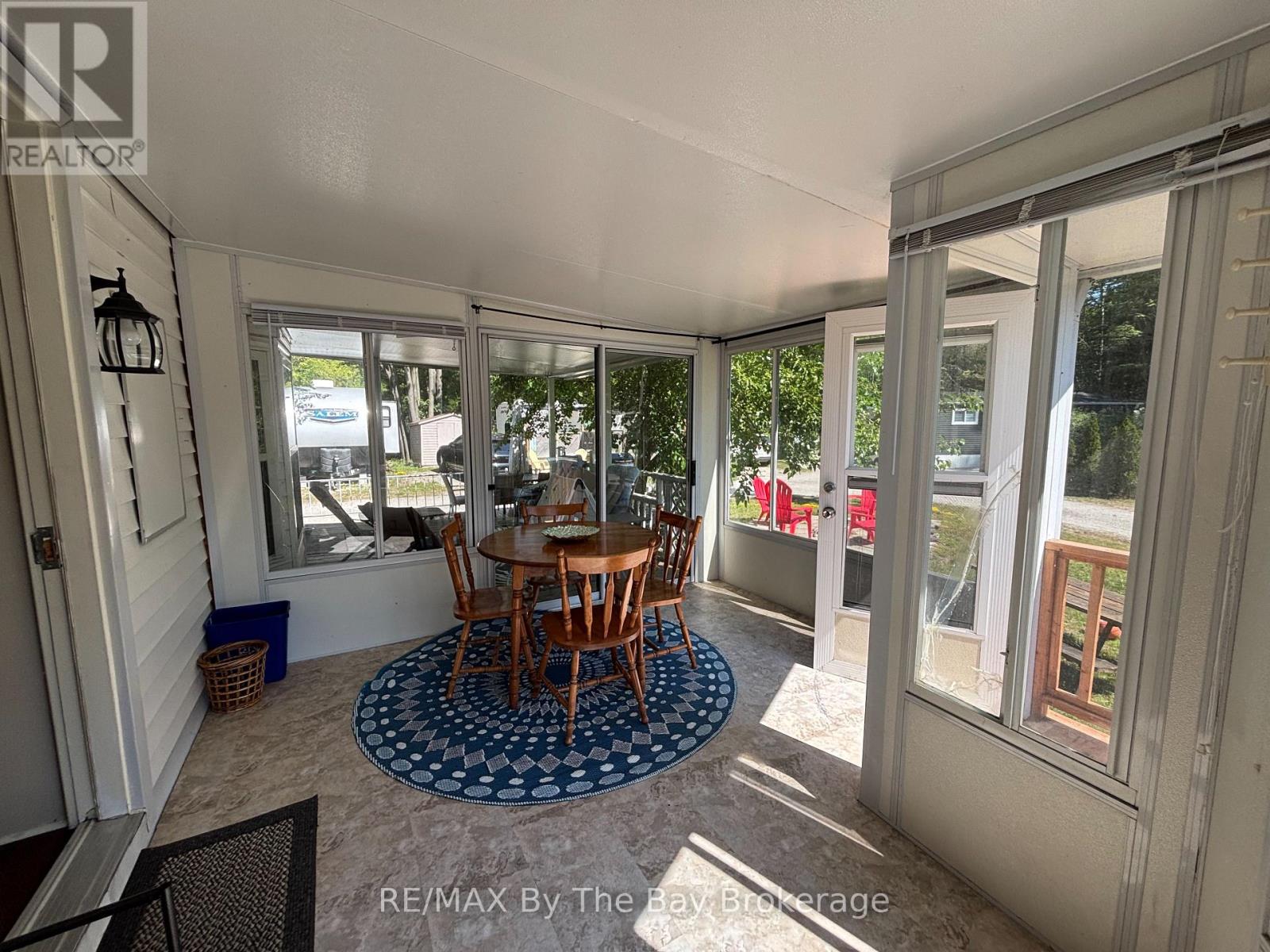 173 - 85 Theme Park Drive, Wasaga Beach, Ontario  L9Z 1X7 - Photo 28 - S12249576