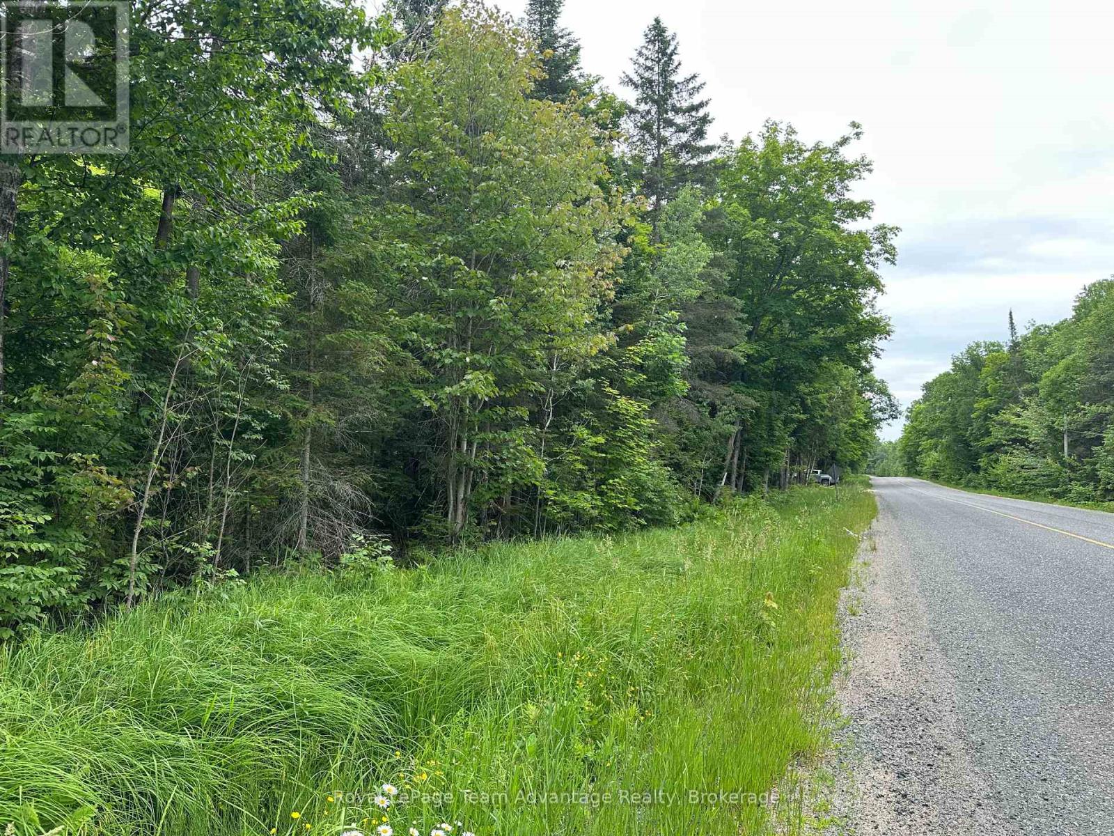 259 Shebeshekong Road, Carling, Ontario  P0G 1G0 - Photo 5 - X12249486