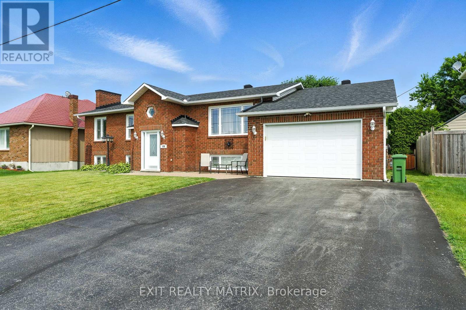 Property at 156 CENTENAIRE STREET image 2