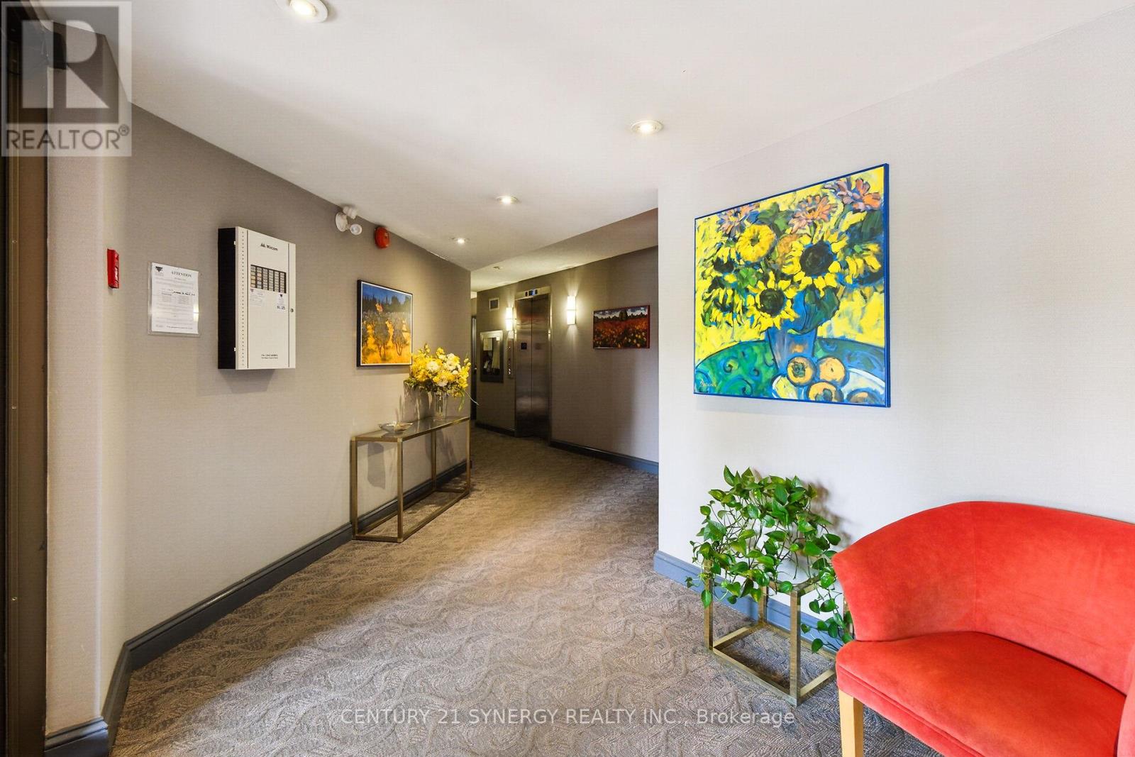 Property at 104 - 295 GILMOUR STREET image 2