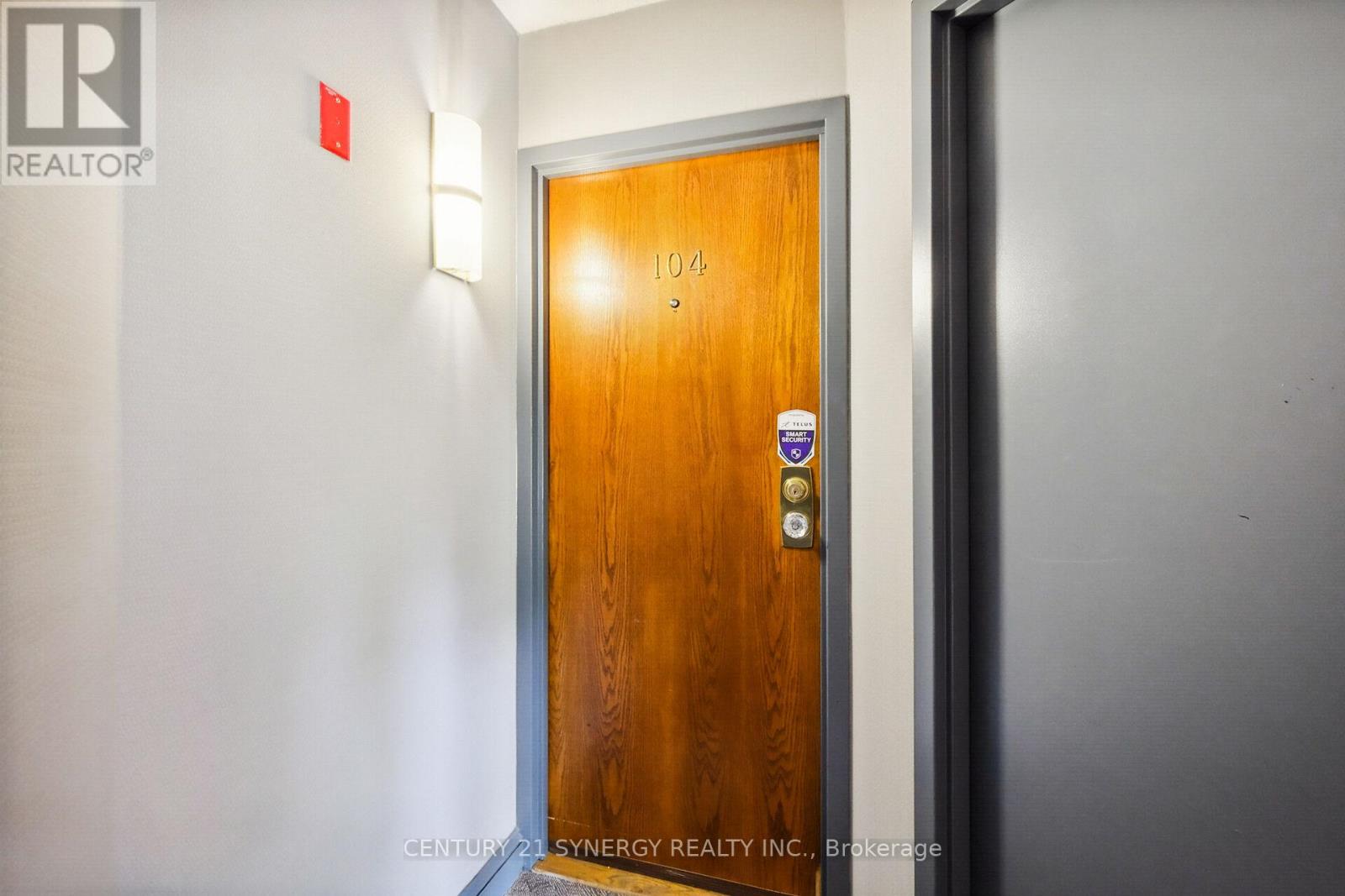 Property at 104 - 295 GILMOUR STREET image 4