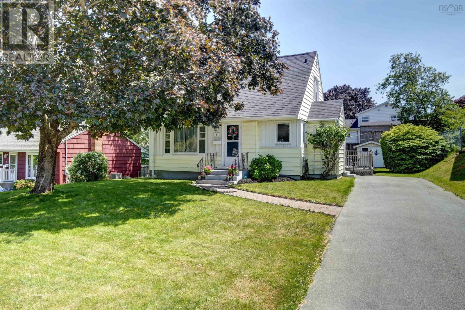 Property at 6 Piers Avenue image 1