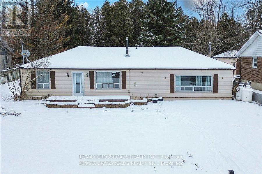 Property at 21654 WARDEN AVENUE image 1