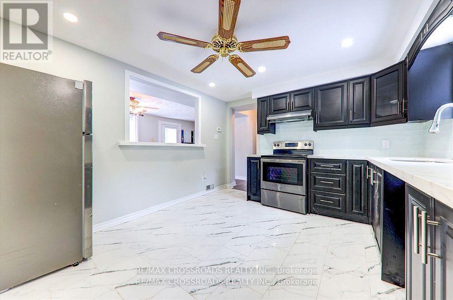 21654 Warden Avenue, East Gwillimbury, Ontario  L0G 1R0 - Photo 16 - N12249389