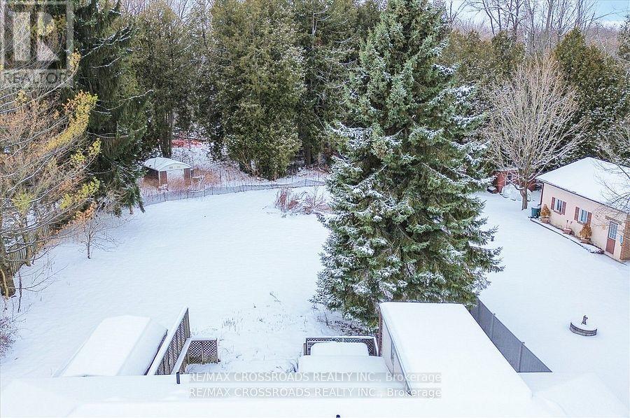 21654 Warden Avenue, East Gwillimbury, Ontario  L0G 1R0 - Photo 27 - N12249389