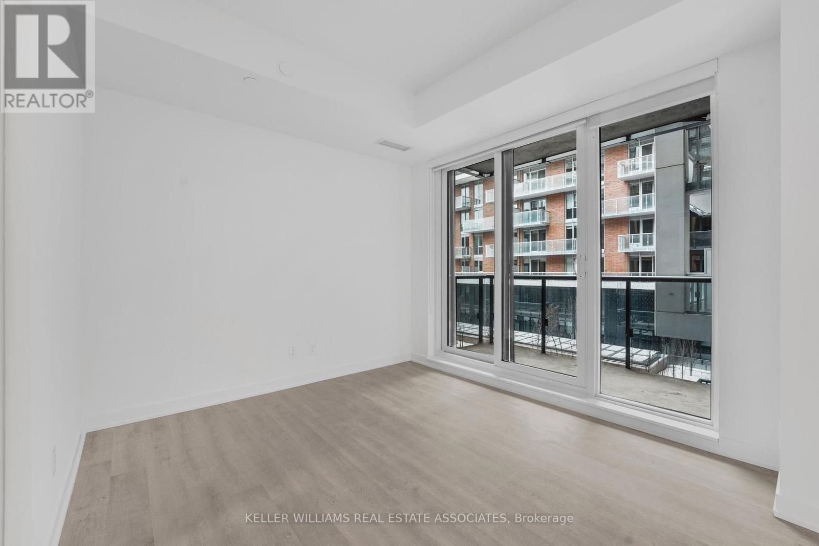Property at 738 - 8119 BIRCHMOUNT ROAD image 3