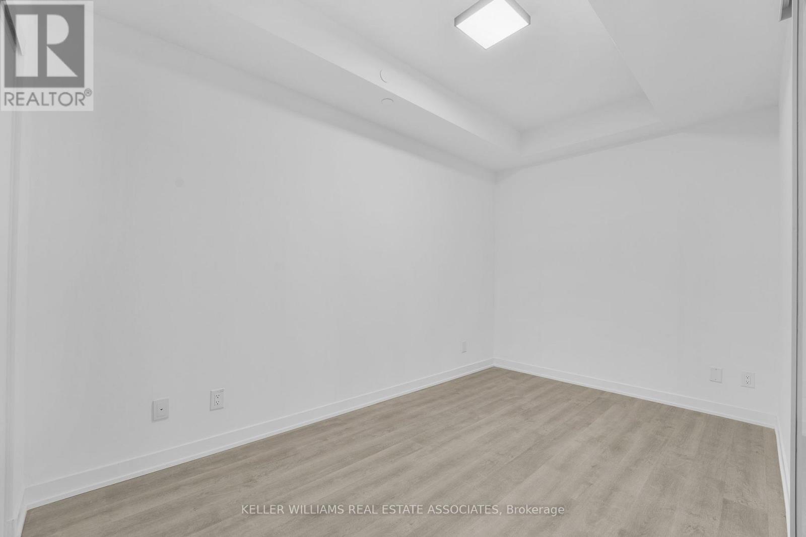 Property at 738 - 8119 BIRCHMOUNT ROAD image 4