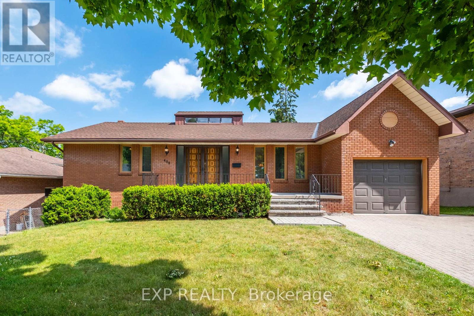 Property at 409 INNISFIL STREET image 1