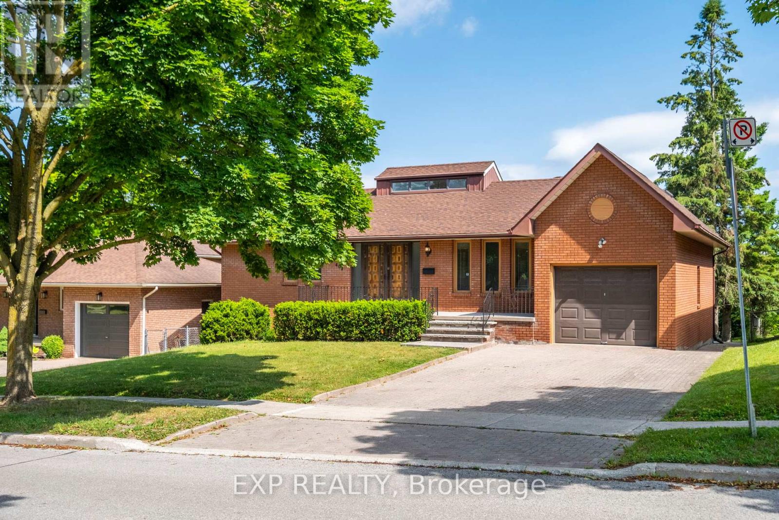 Property at 409 INNISFIL STREET image 2