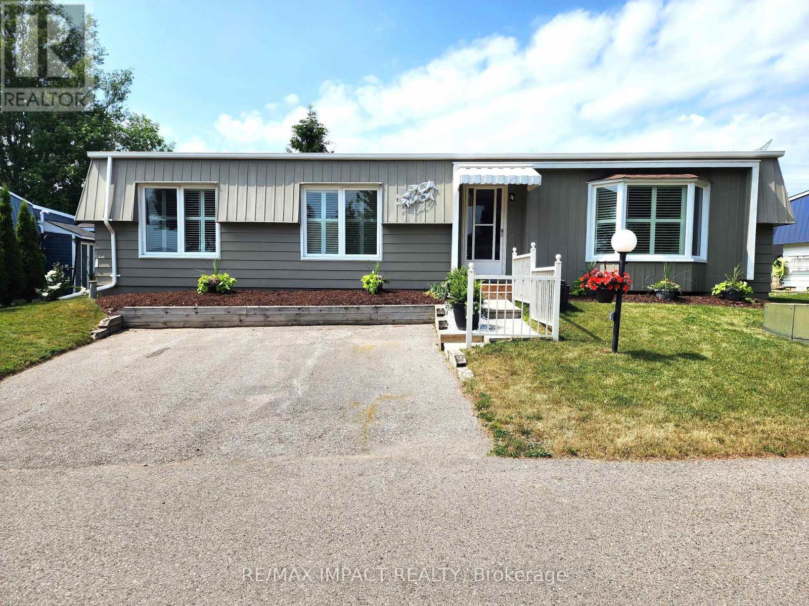 Property at 4 CHAMPLAIN COURT image 1