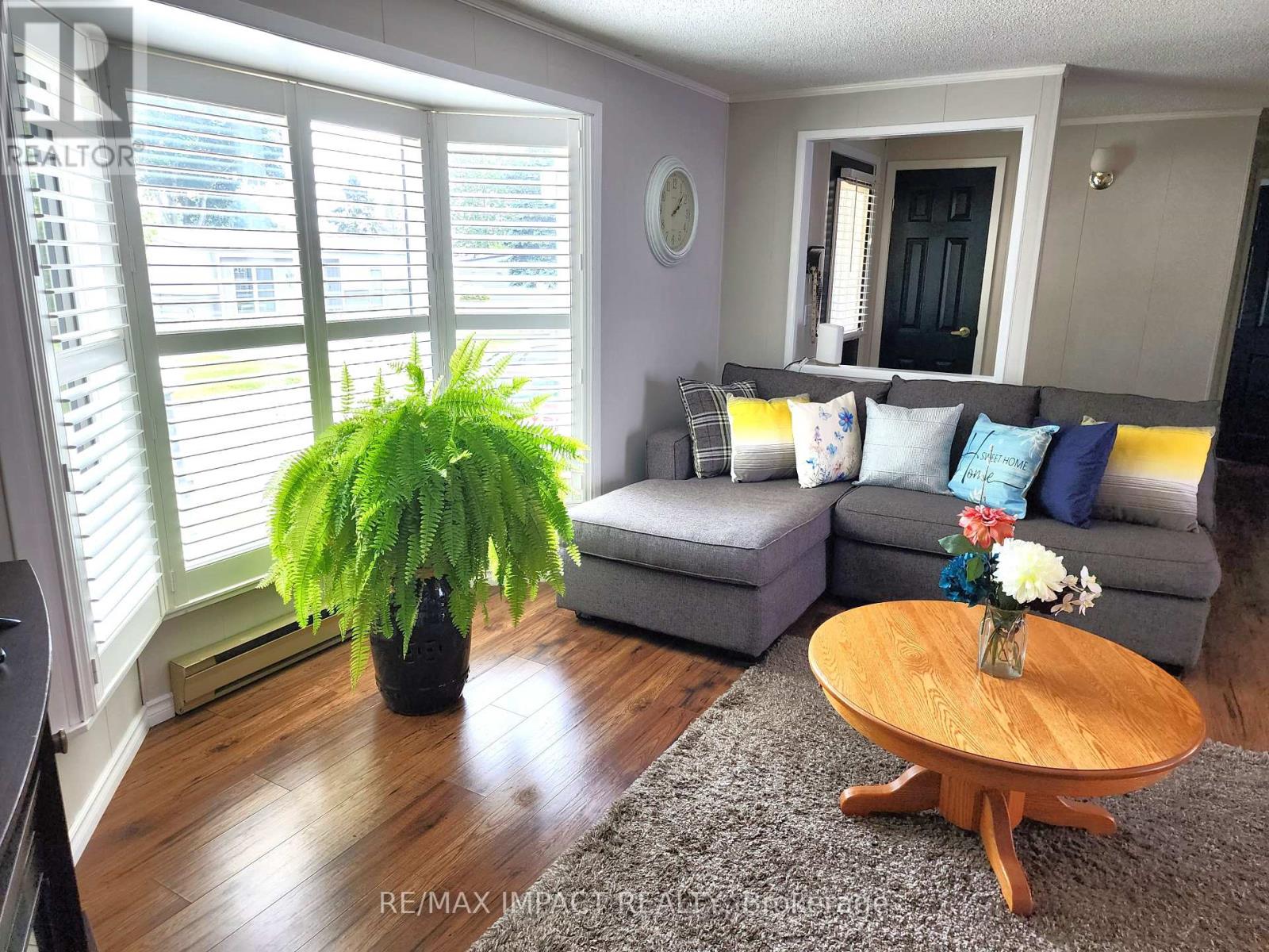 Property at 4 CHAMPLAIN COURT image 3