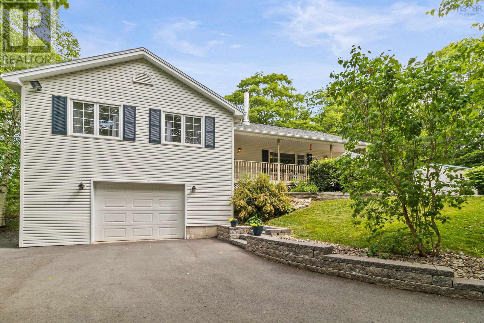 Property at 67 Confederation Avenue image 4